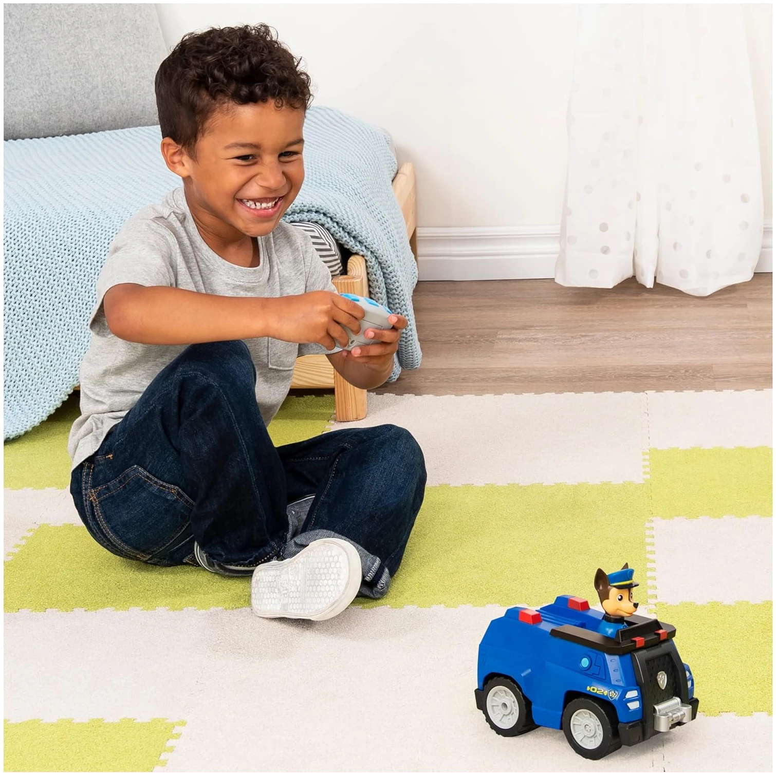Voiture RC Chase La Pat' Patrouille, Voiture télécommandée Adaptée Aux Petites Mains – Image 3