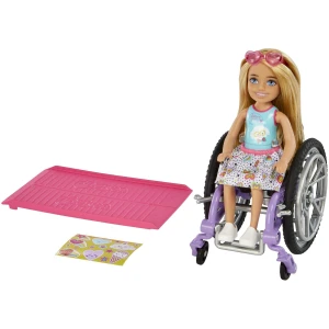 Poupée Chelsea EnfantCado avec fauteuil roulant et rampe d'accès